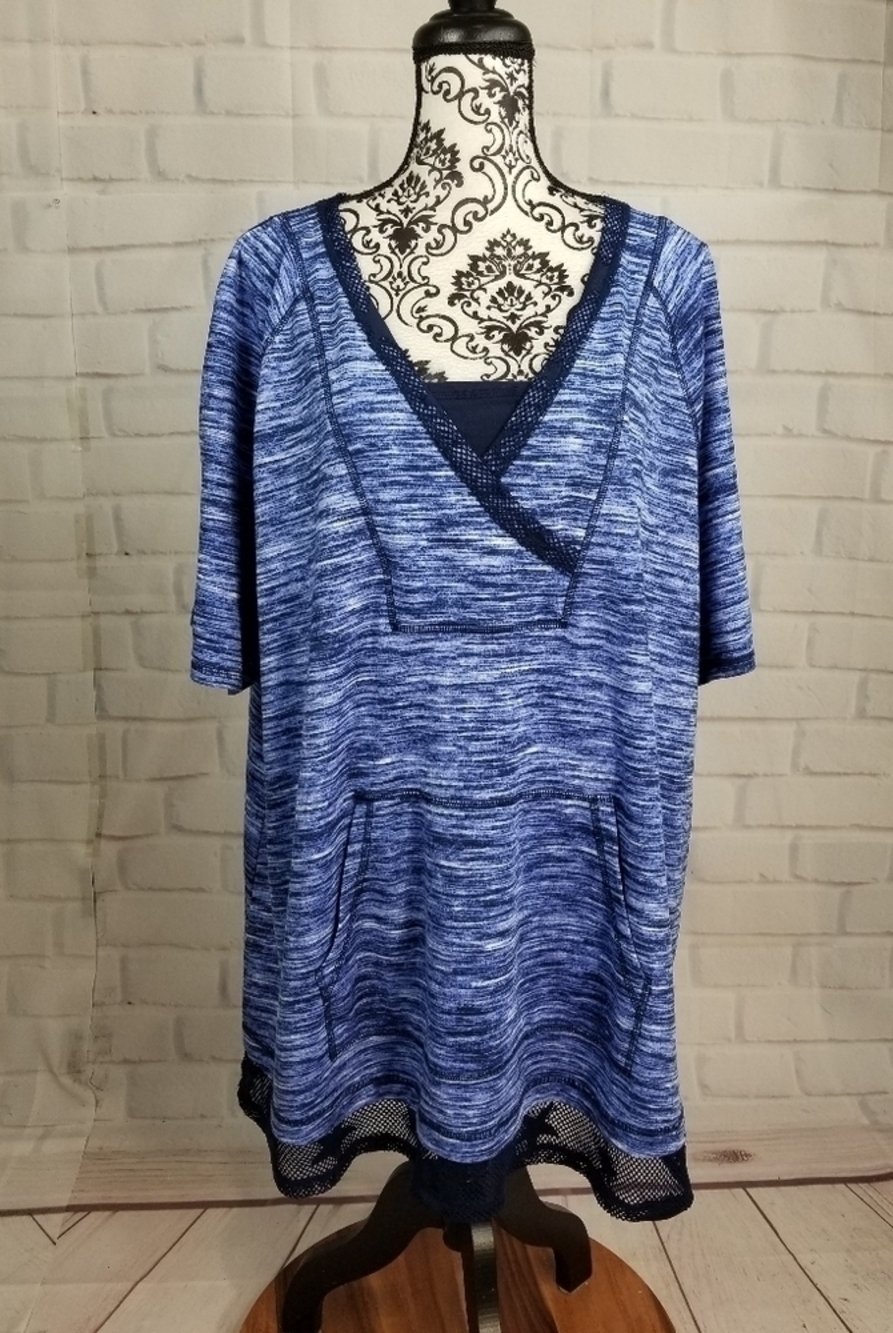 Catherines plus sz 3x stretch knit top geo print